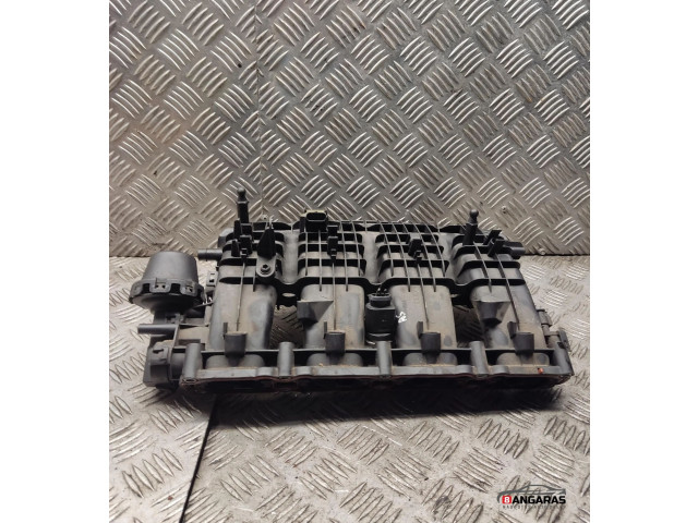 Всасывающий коллектор 06l133201n   Audi A5 8T 8F  