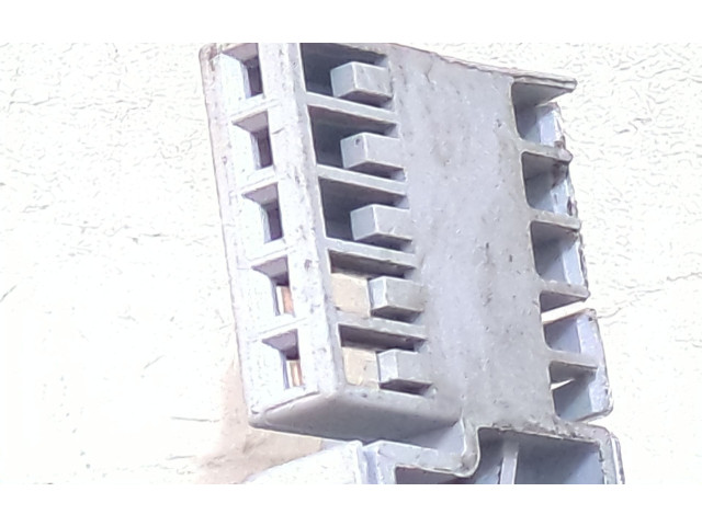 Ручка стеклоочистителей 98069847XTCOM2005 Peugeot Expert