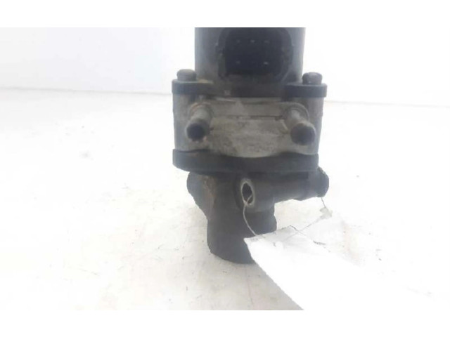 Pojistková skříňka Клапан EGR 147105M002 Nissan Primera