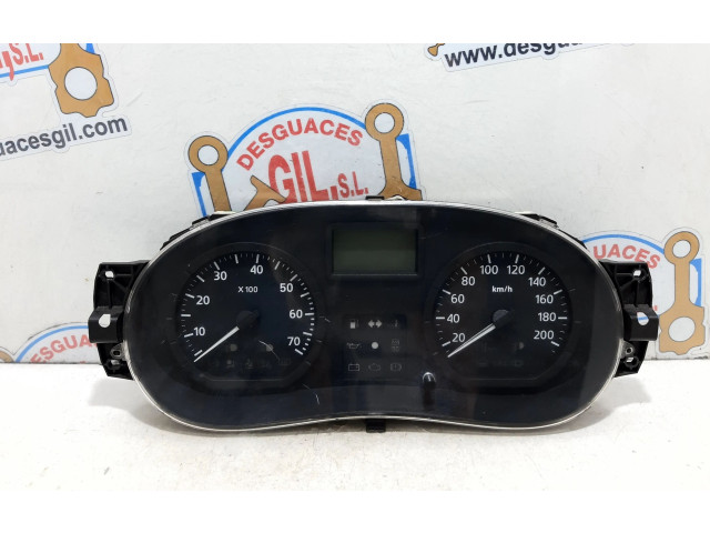 Панель приборов P8200752813, 134585   Dacia Logan I       