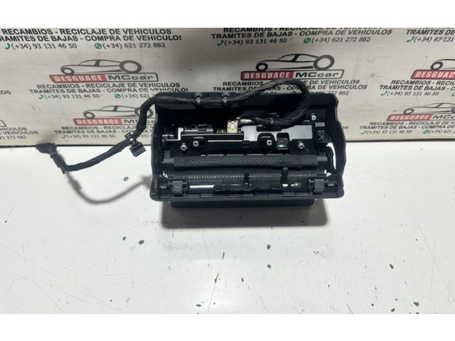 Дисплей    8U0857273E   Audi Q3 8U