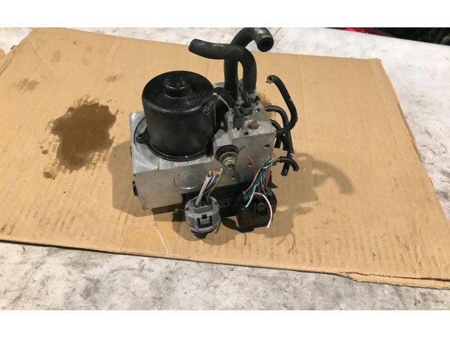 Jednotka ABS    Lexus IS 200-300 2002