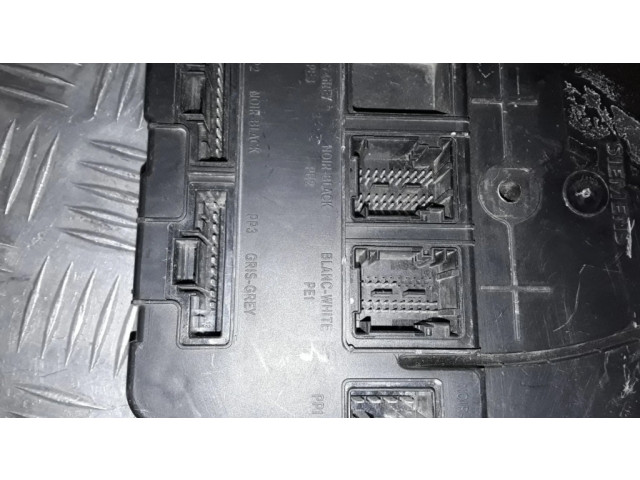 Блок комфорта 8200780025 Renault Scenic II - Grand scenic II