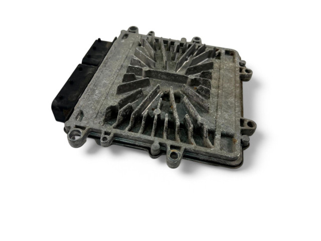 Блок управления двигателем Блок управления 31272462AA, 0281012765   Volvo S80