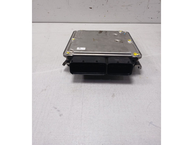 Блок управления двигателя 03L906022B Audi A4 Allroad