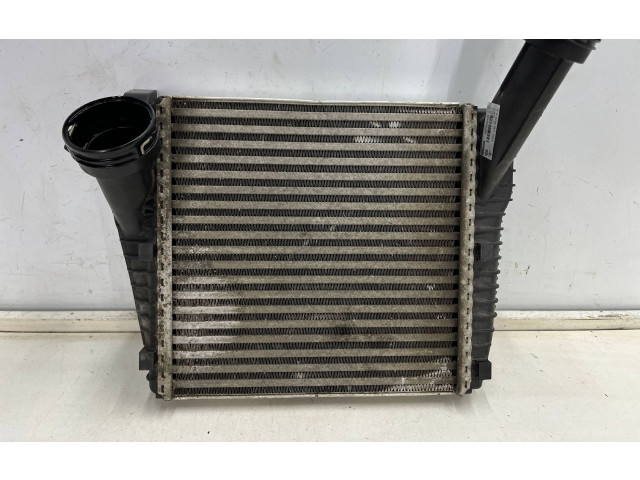 Интеркулер 7p0145804a Porsche Cayenne (92A)