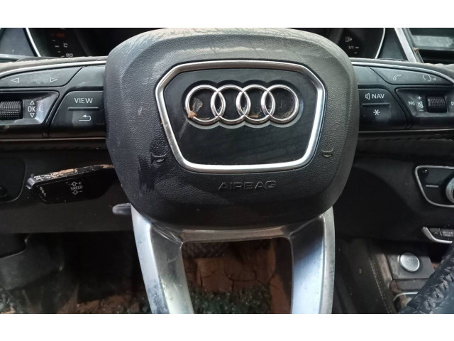 Подушка безопасности водителя Audi Q5 SQ5