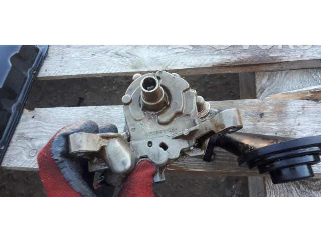 Čerpadlo oleje 06E105AQ   Audi A4 S4 B8 8K   