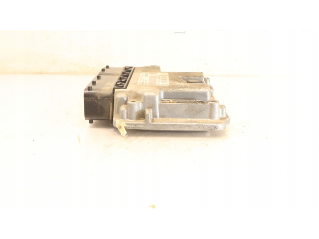 Блок управления двигателем Блок управления 0261S04398 Volkswagen Jetta V