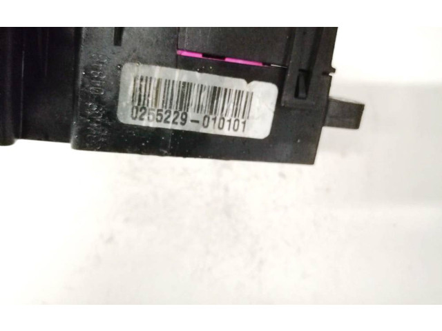 Блок предохранителей 03090904848, 0255229-010101 Skoda Fabia Mk1 (6Y)