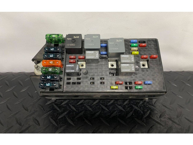 Pojistková skříňka 01-1792-2214 Pontiac Grand Prix 2003