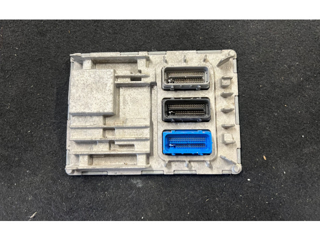 Блок управления двигателя 12686058   Chevrolet Camaro