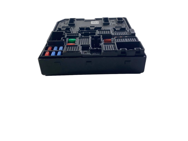 Блок предохранителей 284B75NA0B Nissan Rogue