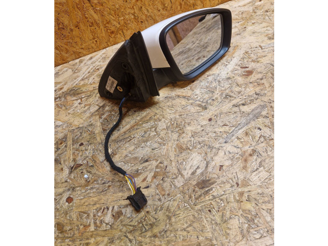 Зеркало электрическое        Skoda Rapid (NH)  2012 - 2019 года   