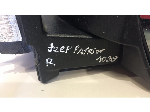 Зеркало электрическое правое Jeep Patriot