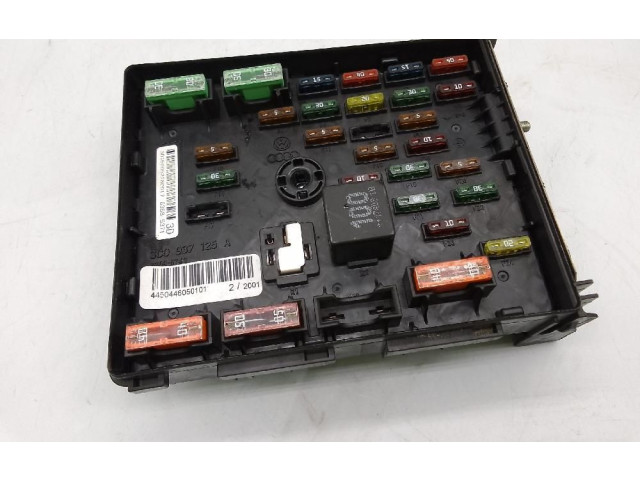 Блок предохранителей 3C0937125A Audi Q3 8U