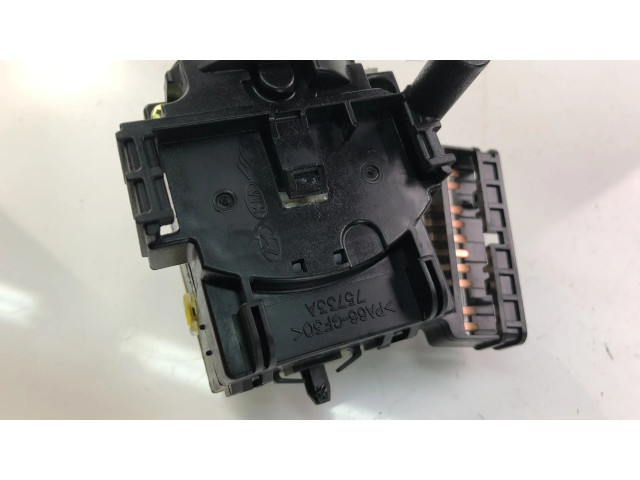 Подрулевой переключатель 9342007000   KIA Picanto