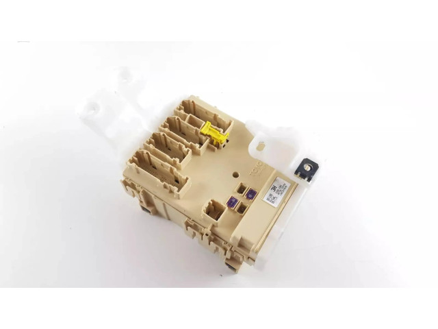 Блок комфорта 89221-02331, 82730-12X70A   Toyota Auris 150   