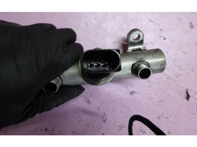 Vstřikovací lišta 059130089AB Audi Q7 4L