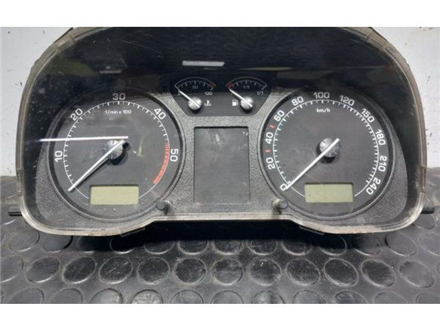 Панель приборов 1U0920811J   Skoda Octavia Mk2 (1Z)       