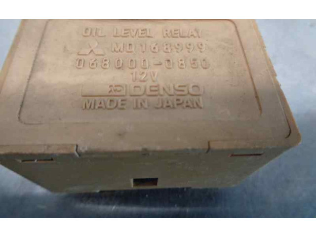 Блок предохранителей MD168999 Mitsubishi Montero