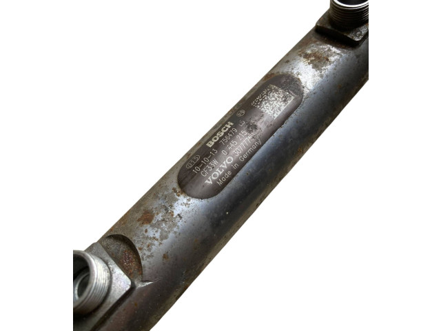 Vstřikovací lišta 30777759, T02614024   Volvo XC70     