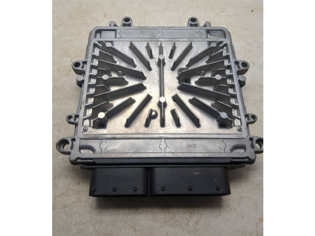 Блок управления двигателя 30771550, 0281012103 Volvo S60