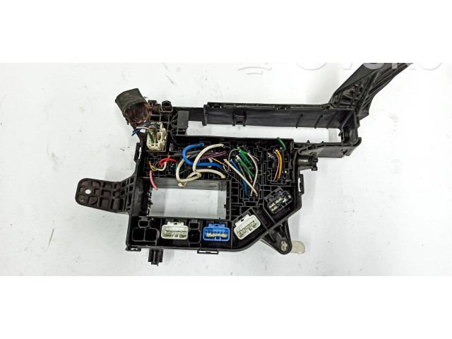 Блок предохранителей  8826332070, 1567001400   Toyota Prius (XW20)    