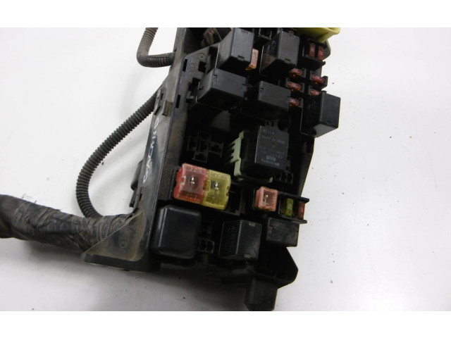 Блок предохранителей Mitsubishi Galant