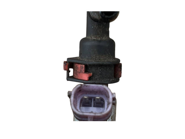 Vstřikovač 2371026012, 014001B Toyota Auris 150