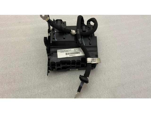 Блок предохранителей 9822465180 Peugeot 3008 II