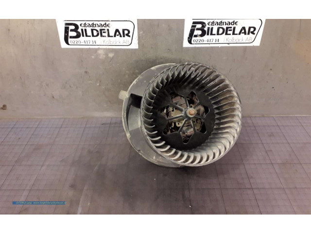 Вентилятор печки    1K1819015C   Volkswagen Caddy