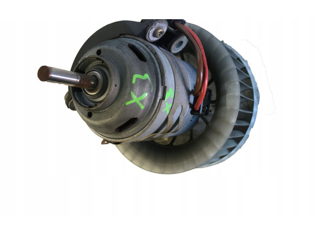 Вентилятор печки       BMW X3 E83