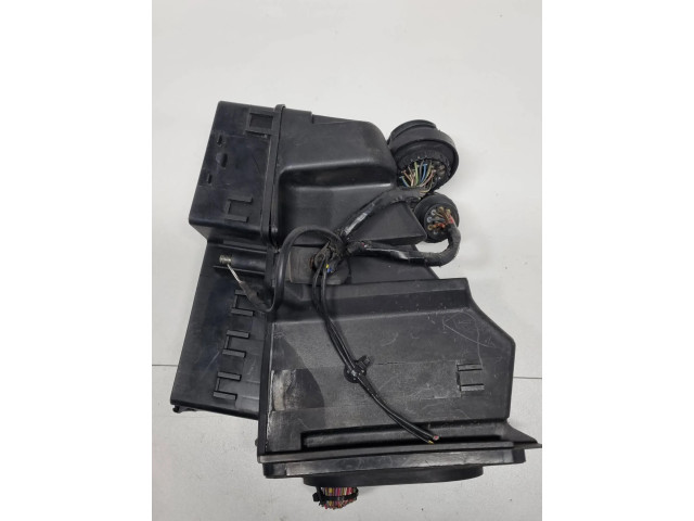   Pojistková skříňka    BMW 3 E36 1997