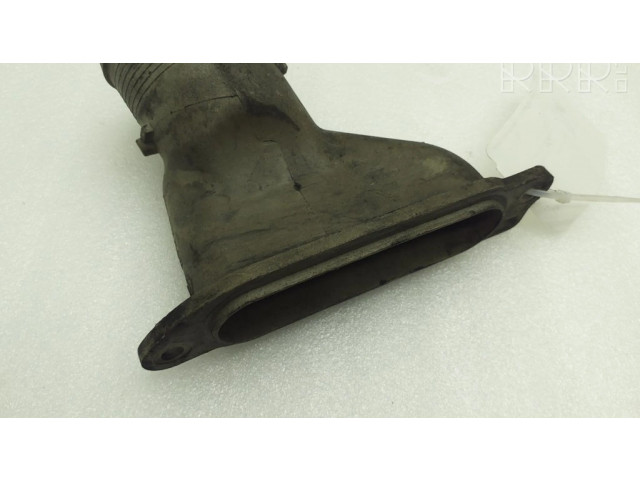 Деталь (детали) канала забора воздуха