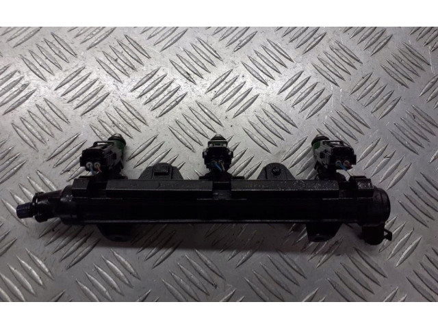 Топливная рампа 03E133320 Skoda Fabia Mk1 (6Y)