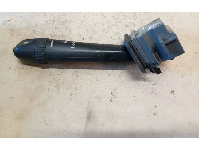 Ручка стеклоочистителей 8691695 Volvo V70