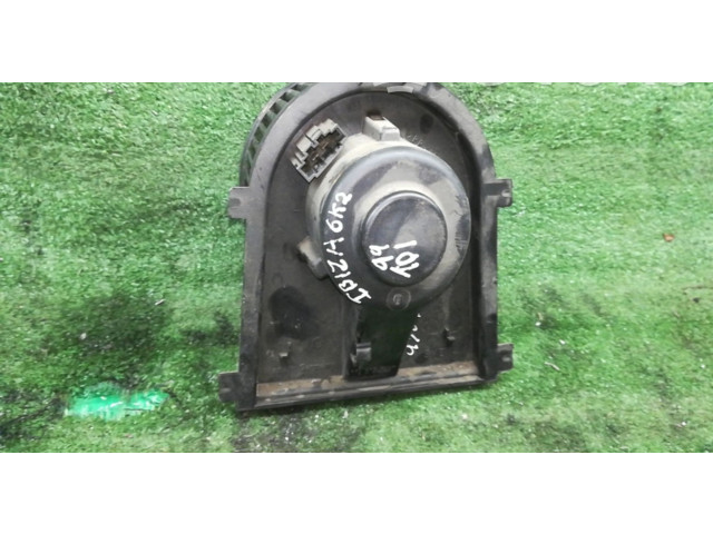 Vstřikovací lišta Seat Ibiza II (6k)