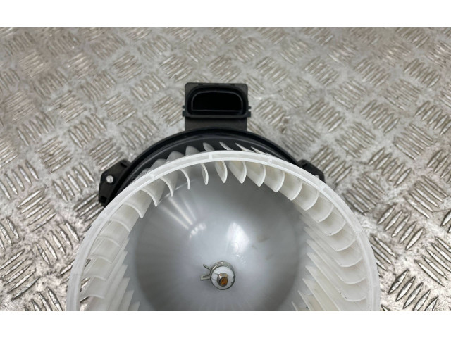 Вентилятор печки       Subaru Forester SK