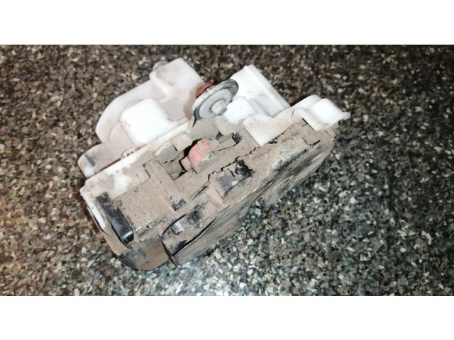 Замок задней крышки