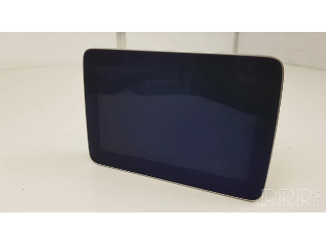 Радио/ проигрыватель CD/DVD / навигация