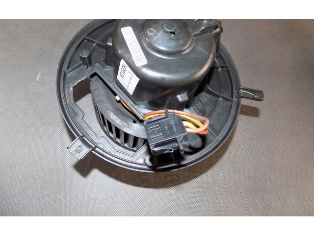 Řídící jednotka 3C182015T Volkswagen Tiguan 2012