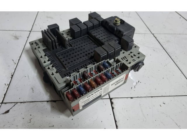 Блок предохранителей 08679899, 02W381 Volvo S60