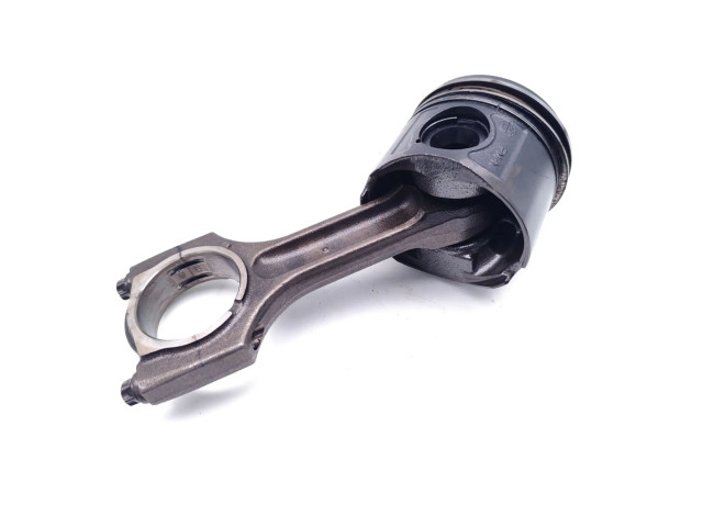  Поршень с шатуном M47D20(204D4) M47D20  BMW X3 E83 для дизельного двигателя 2.0