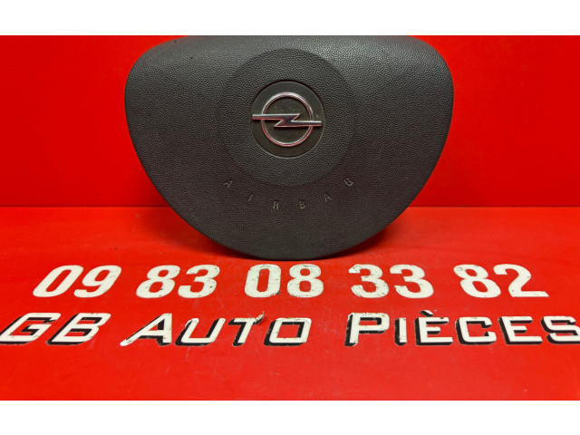 Подушка безопасности водителя 13188242 Opel Meriva A