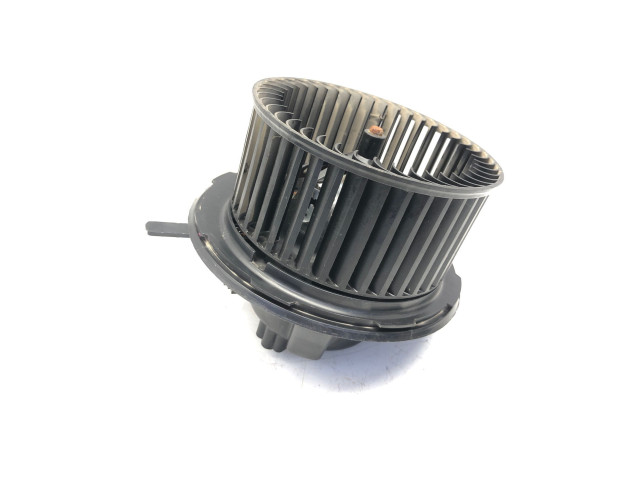 Вентилятор печки 2002221, 122021 Volkswagen Caddy