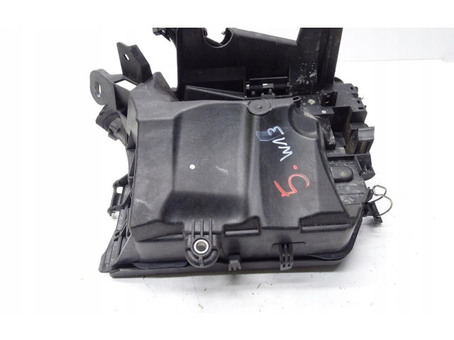 Блок предохранителей  A2465400024   Mercedes-Benz A W176    