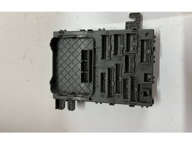 Pojistková skříňka SJHE010 Honda FR-V 2007