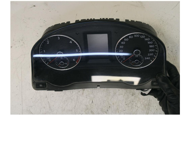 Панель приборов Volkswagen Golf Plus