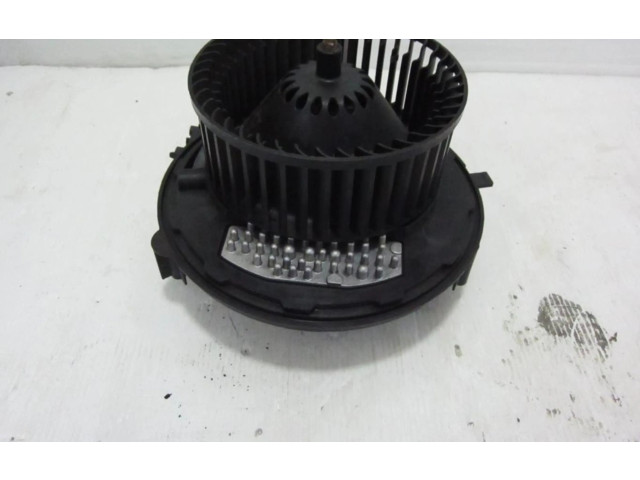 Вентилятор печки 5Q1819021E Volkswagen Golf VII